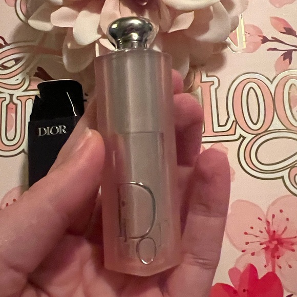 Dior Addict Lip Glow Hydrating Lip Balm 001 Pink - Picture 3 of 8